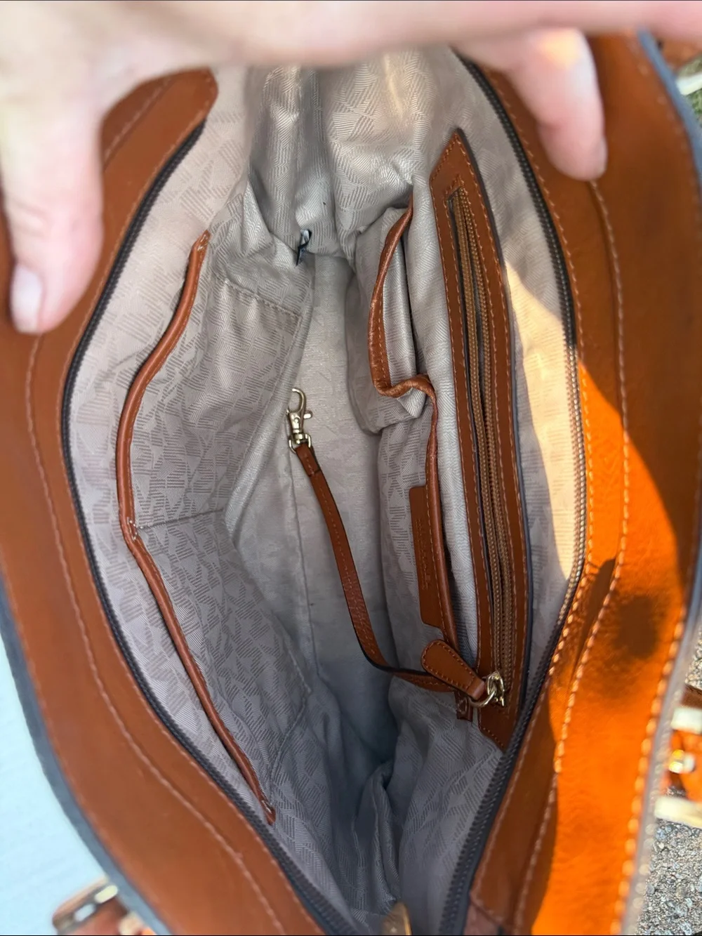 Michael Kors Bedford large pocket tote